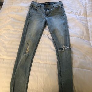 Lucky Brand Light Wash Skinny Jeans